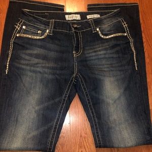 Buckle Jeans ~GREAT CONDITION ~